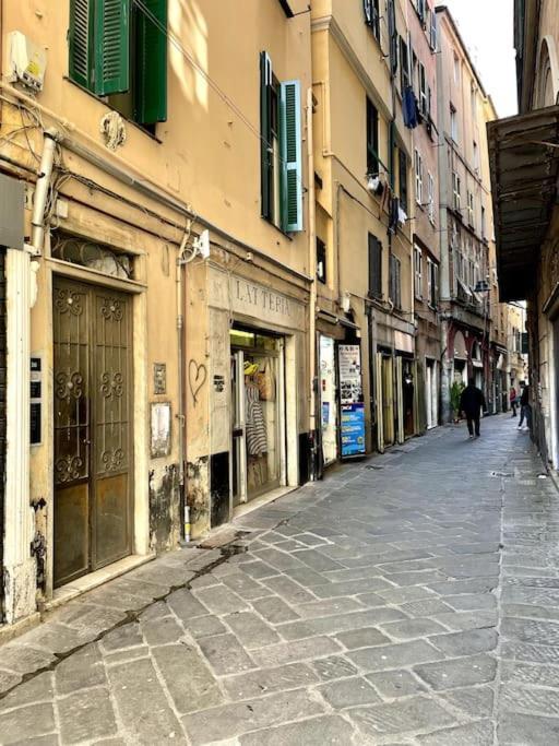 Ferienwohnung Overlooking The Porto Antico Of Genua Exterior foto